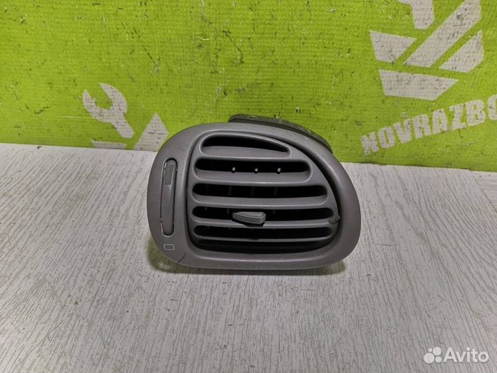 Дефлектор воздушный Пежо 206