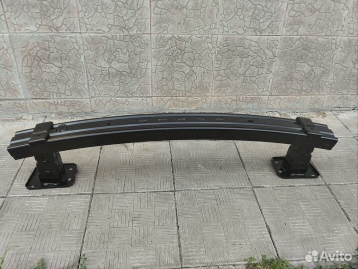 Усилитель заднего бампера Ford Kuga2 2013г