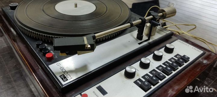 Виниловый проигрыватель Вега 002
