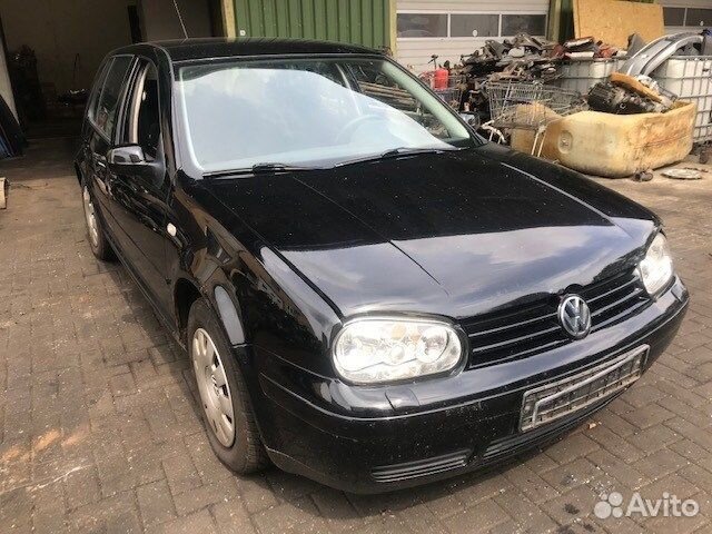 В разбор на запчасти Volkswagen - Golf 4 1997-2006