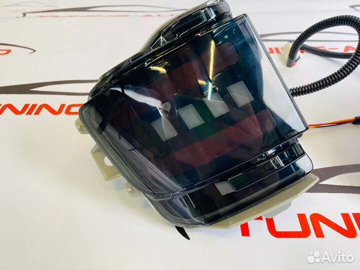 Катафоты в задний бампер Toyota LC 200 тюнинг O908