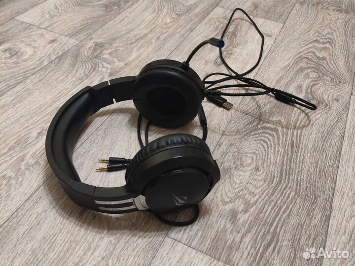 Игровые наушники с микрофоном