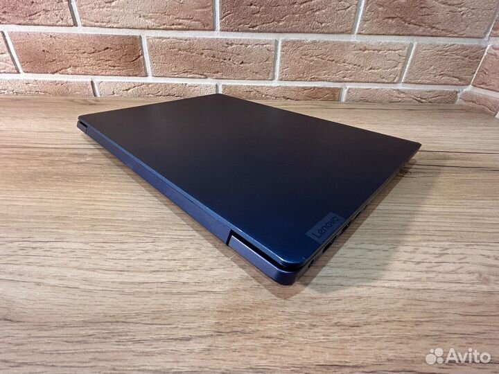 Металлический lenovo 330S(I3-7020U+radeon 530 2GB)