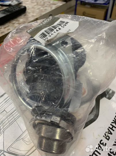 Пыльник внутренний левый Рено Логан