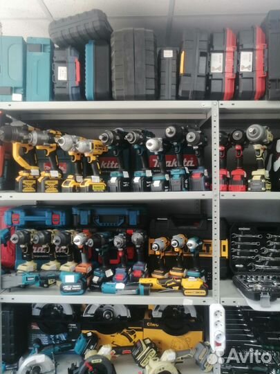 Гайковерт DeWalt 600 h.m