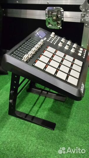 DJ стойка, контроллера, ноута, пэдов