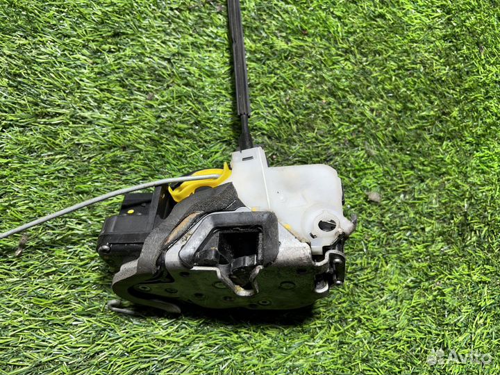 Замок двери Chevrolet Cruze передний левый