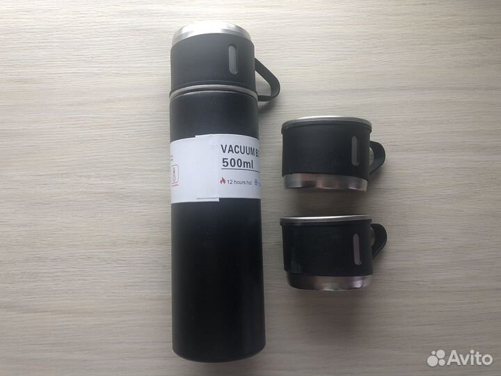 Термос с кружками новый