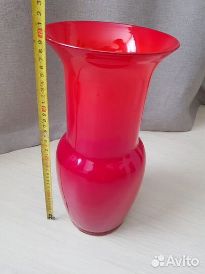 Ваза Venini Opalino red