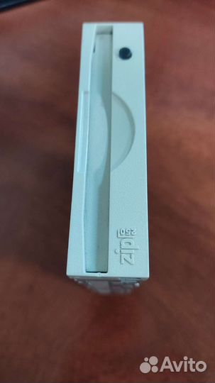 Iomega Zip drive 250Mb IDE