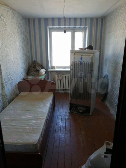 Комната 10 м² в 2-к., 2/4 эт.