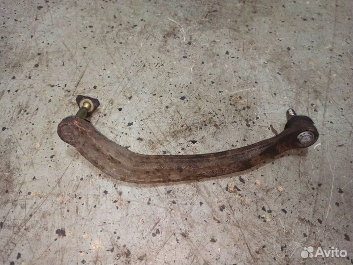 Рычаг подвески передний правый Nissan Primera P12