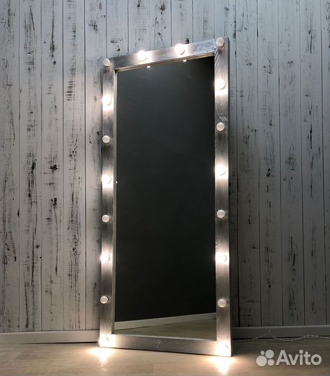 Зеркало с подсветкой