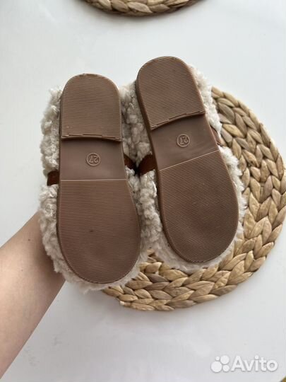 Меховые туфли для девочки