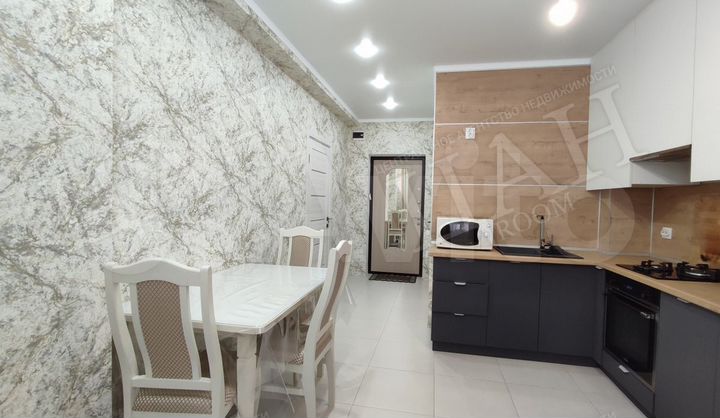 1-к. квартира, 36 м², 1/9 эт.