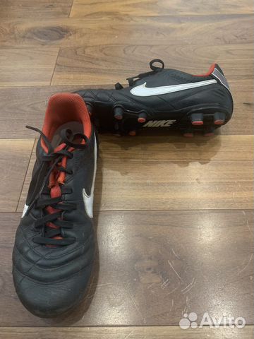 Кроссовки найк для футбола 36 р
