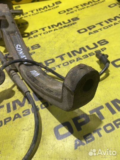 Передний левый поворотный кулак Hyundai Sonata