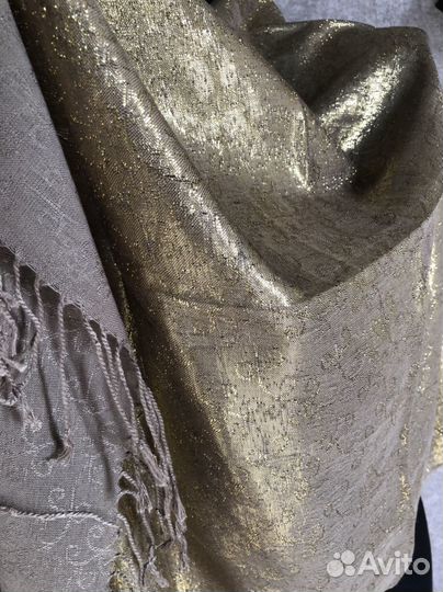 Палантин золотой, Италия