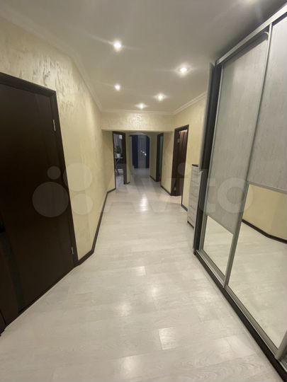 3-к. квартира, 130,9 м², 6/9 эт.