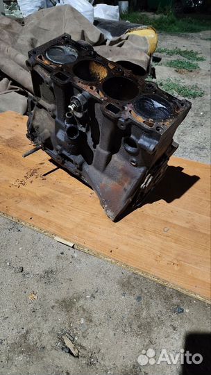 Блок двс 21083 в сборе