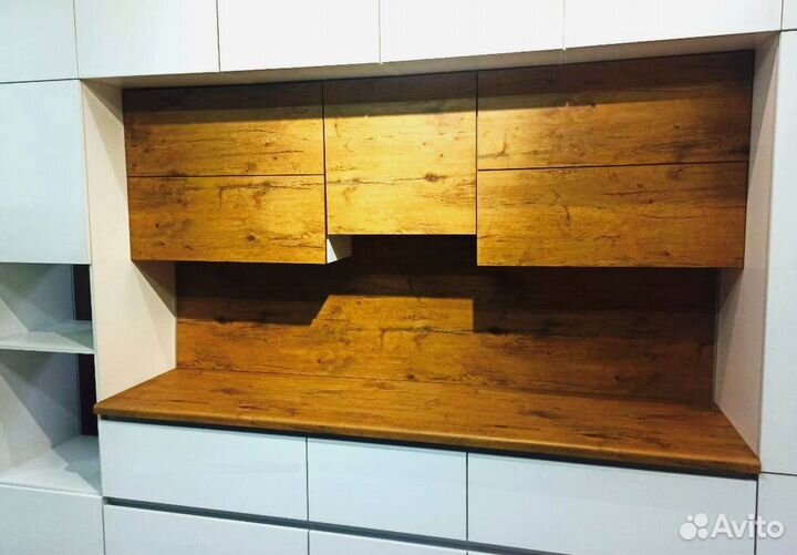 Кухонный гарнитур новый в наличии