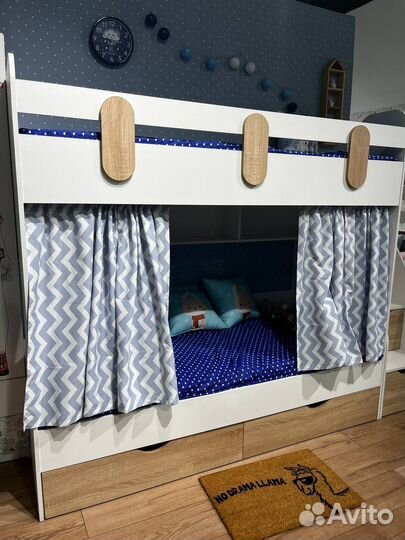 Двухъярусная кровать детская новая