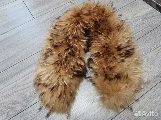 Меховой воротник енот