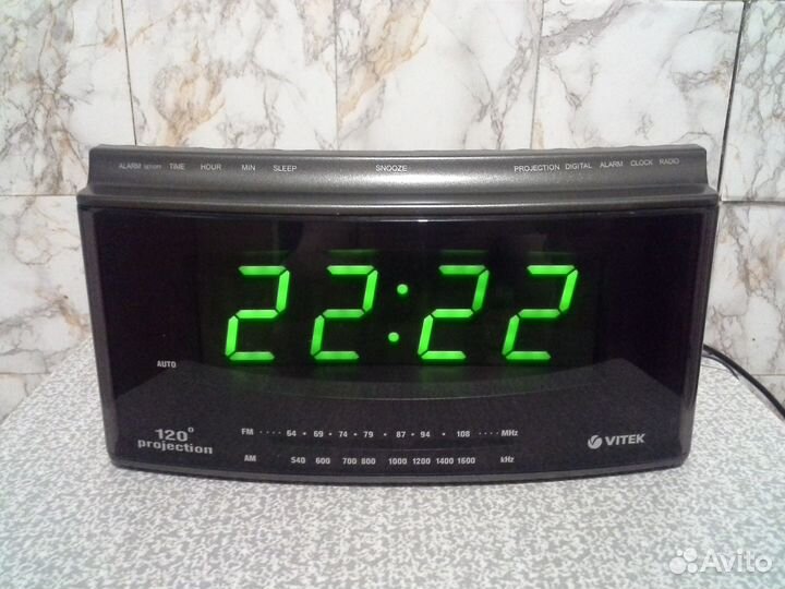 Радио часы будильник Vitek VT-3508 с проектором
