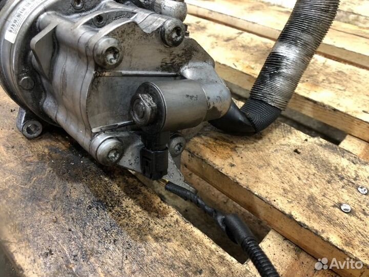 Насос гидроусилителя руля Bmw 6 E63 N62B44 2004