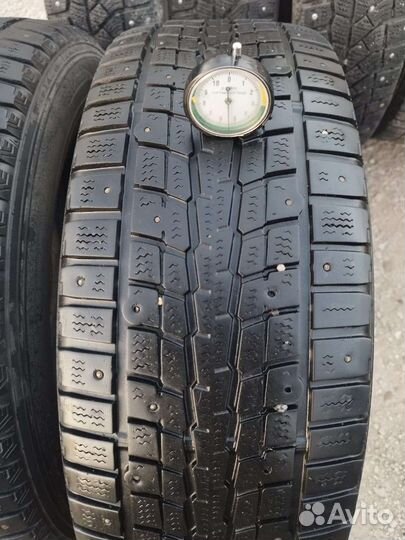 Dunlop SP Winter Ice 01 215/60 R16 95T