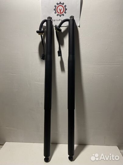 Привод крышки багажника BMW G06