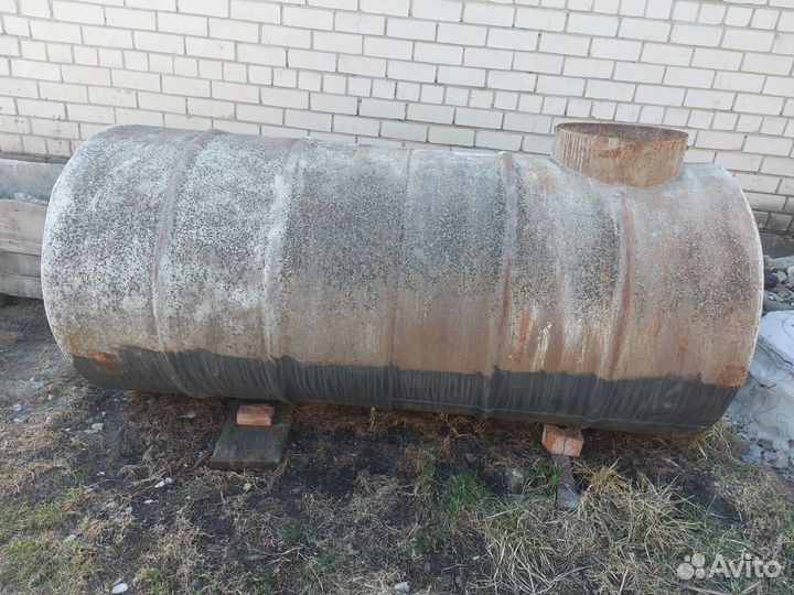 Бак железный