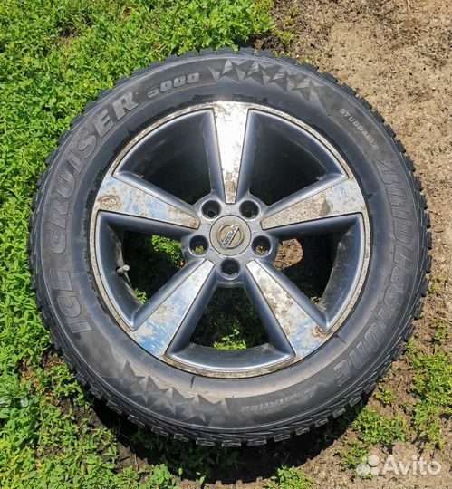 Bridgestone Ice Cruiser 5000 215/60 R17 99T