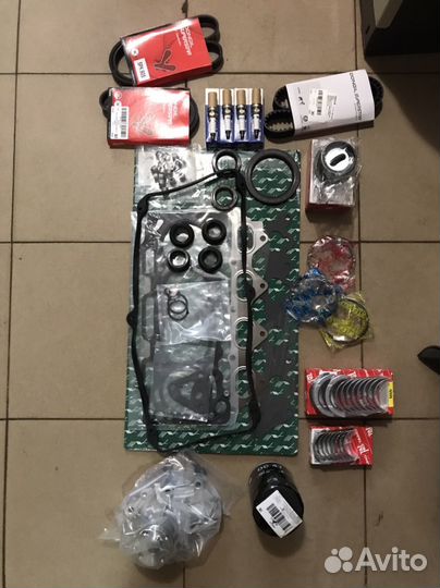 Комплект для ремонта двигателя Mitsubishi 4G18