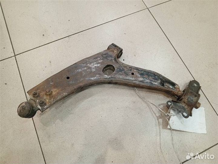 Рычаг передний поперечный нижний правый Chevrolet