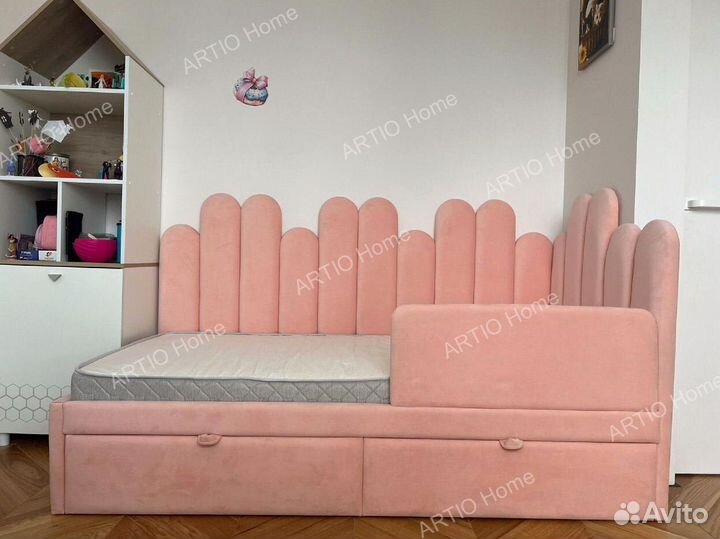 Детская мягкая кровать