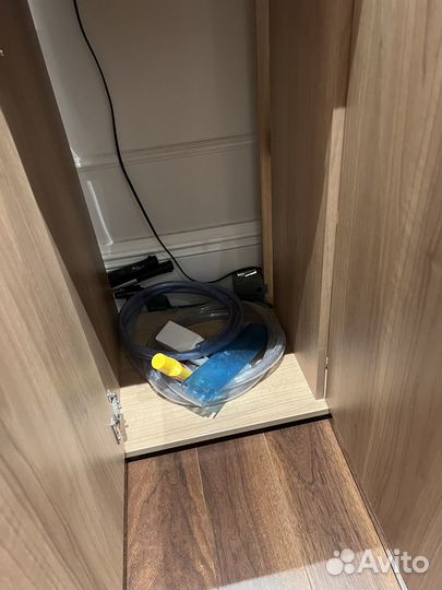 Продам аквариум Jewel 240 литров