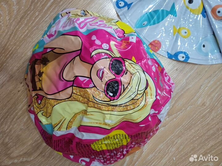 2 круга для плавания и мяч