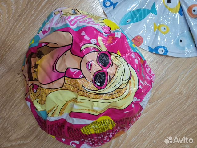 2 круга для плавания и мяч