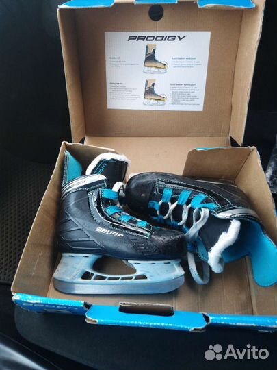 Хоккейные коньки bauer