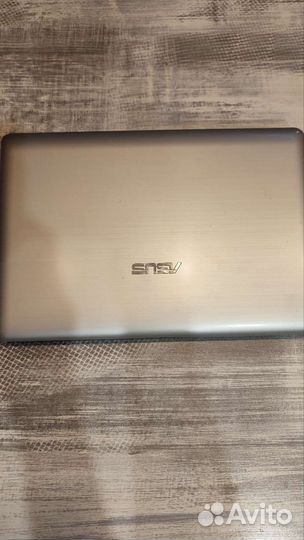 Asus eee pc 1215b