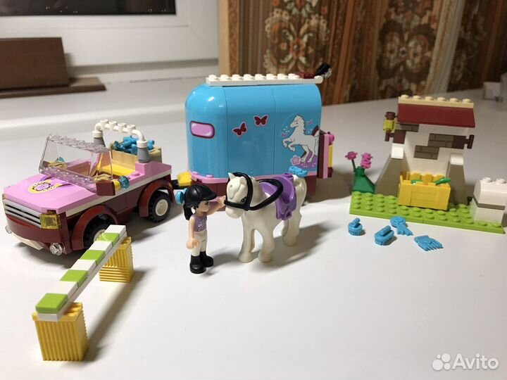 Lego friends 3186 Эмма и трейлер для лошадей