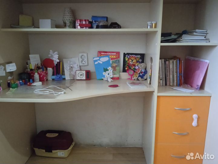 Уголок школьника кровать чердак с шкафом тумба