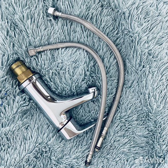 Смеситель для ванны