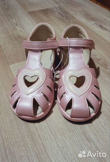 Сандалии Futurino 31, новые