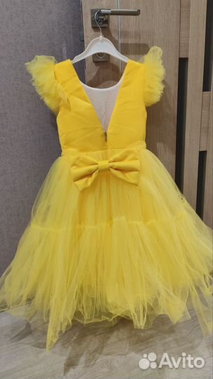 Нарядное платье