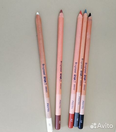 Пастельные карандаши Derwent Pitt Bruynzeel