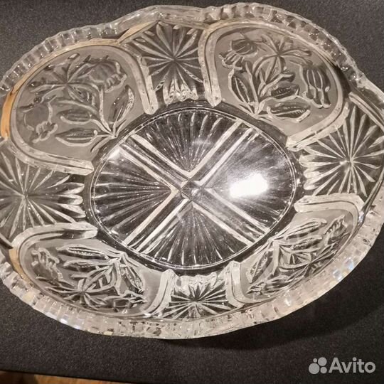 Хрустальная ваза