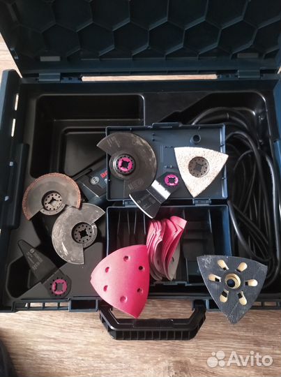 У резак Bosch GOP 300 SCE