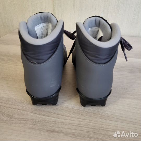 Лыжные ботинки 34р